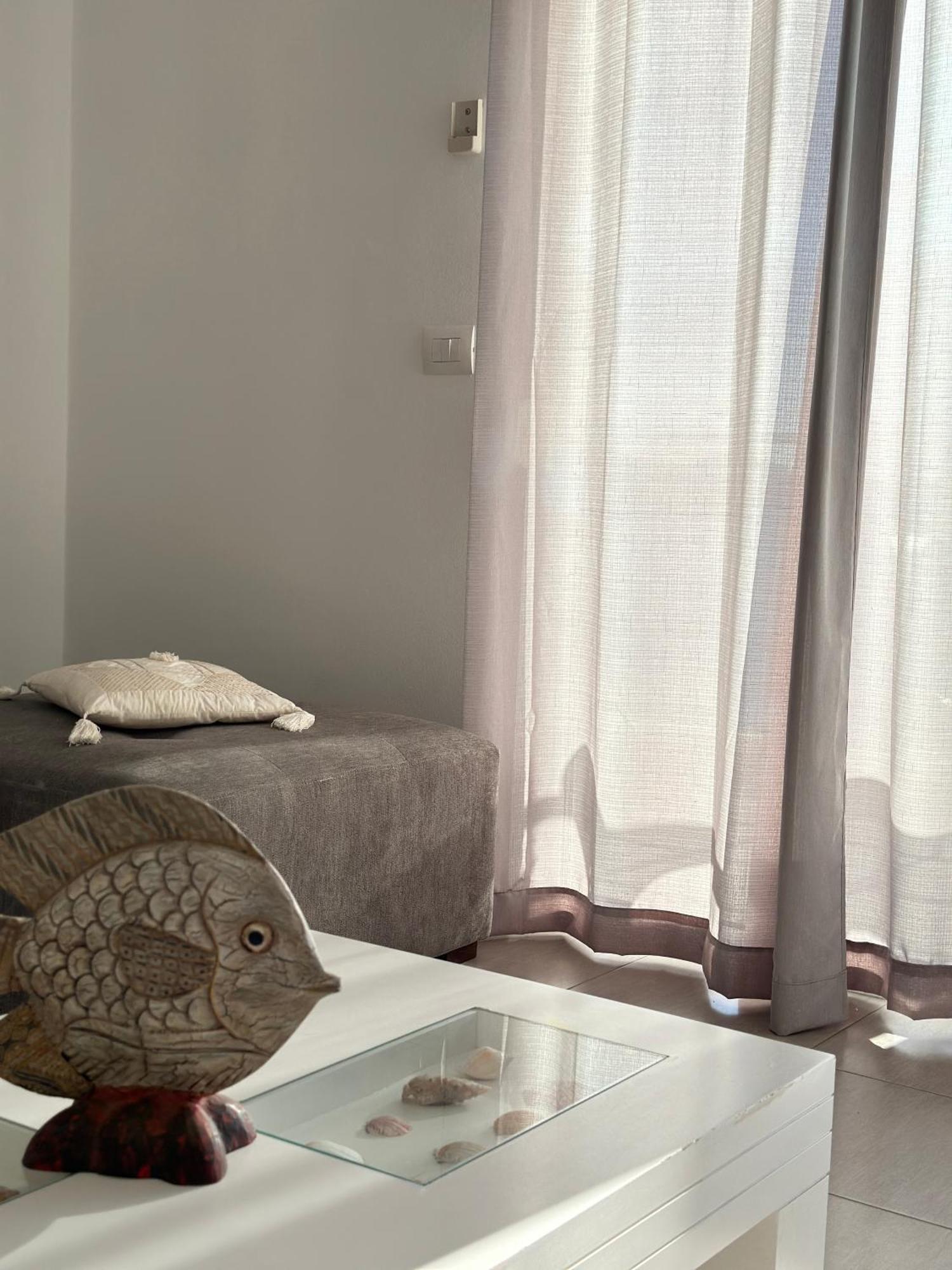 Bay View Apartment Sarandë Buitenkant foto