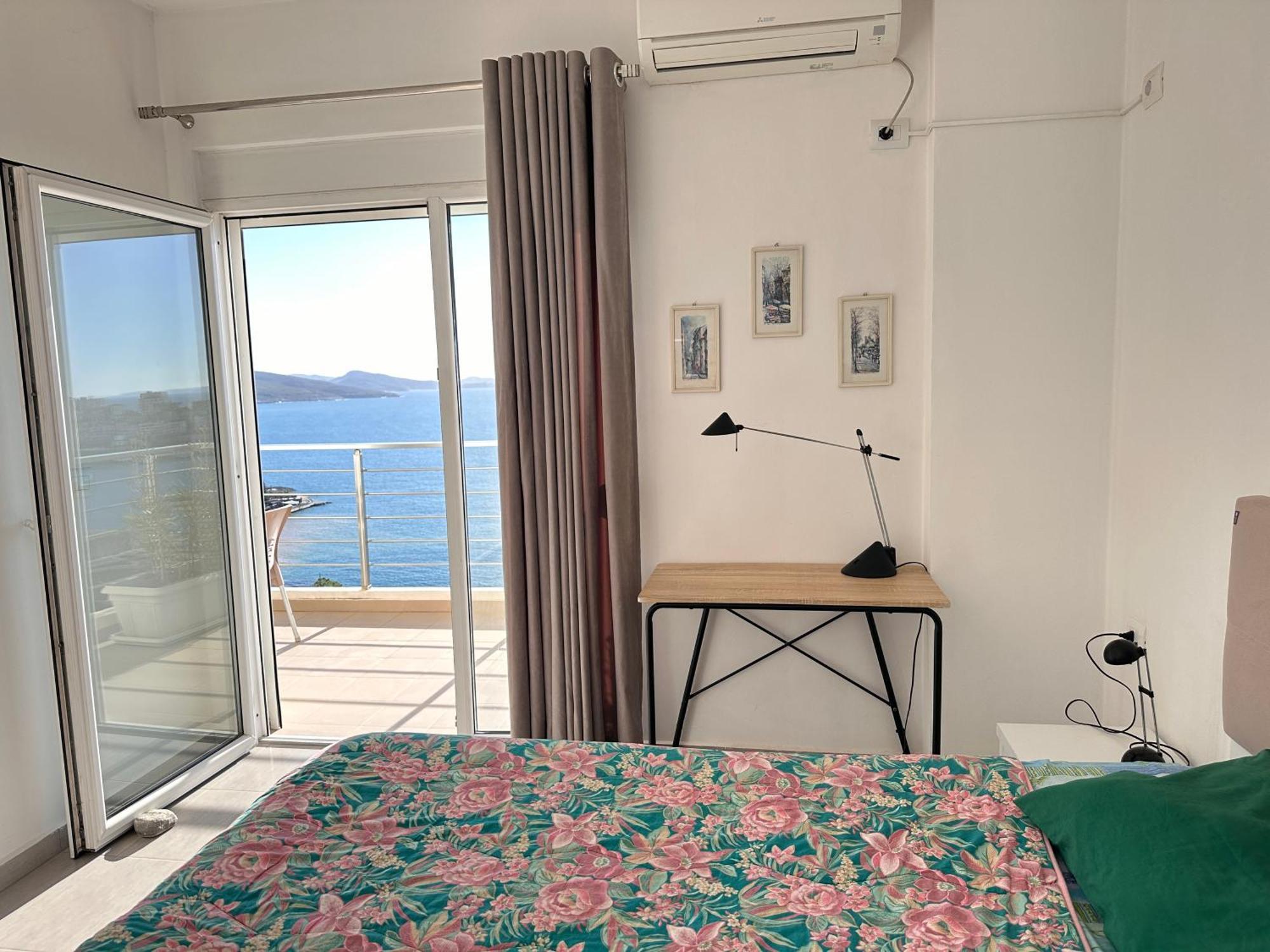 Bay View Apartment Sarandë Buitenkant foto