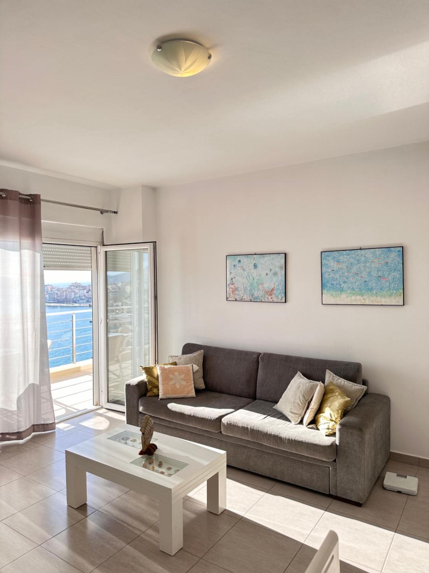 Bay View Apartment Sarandë Buitenkant foto