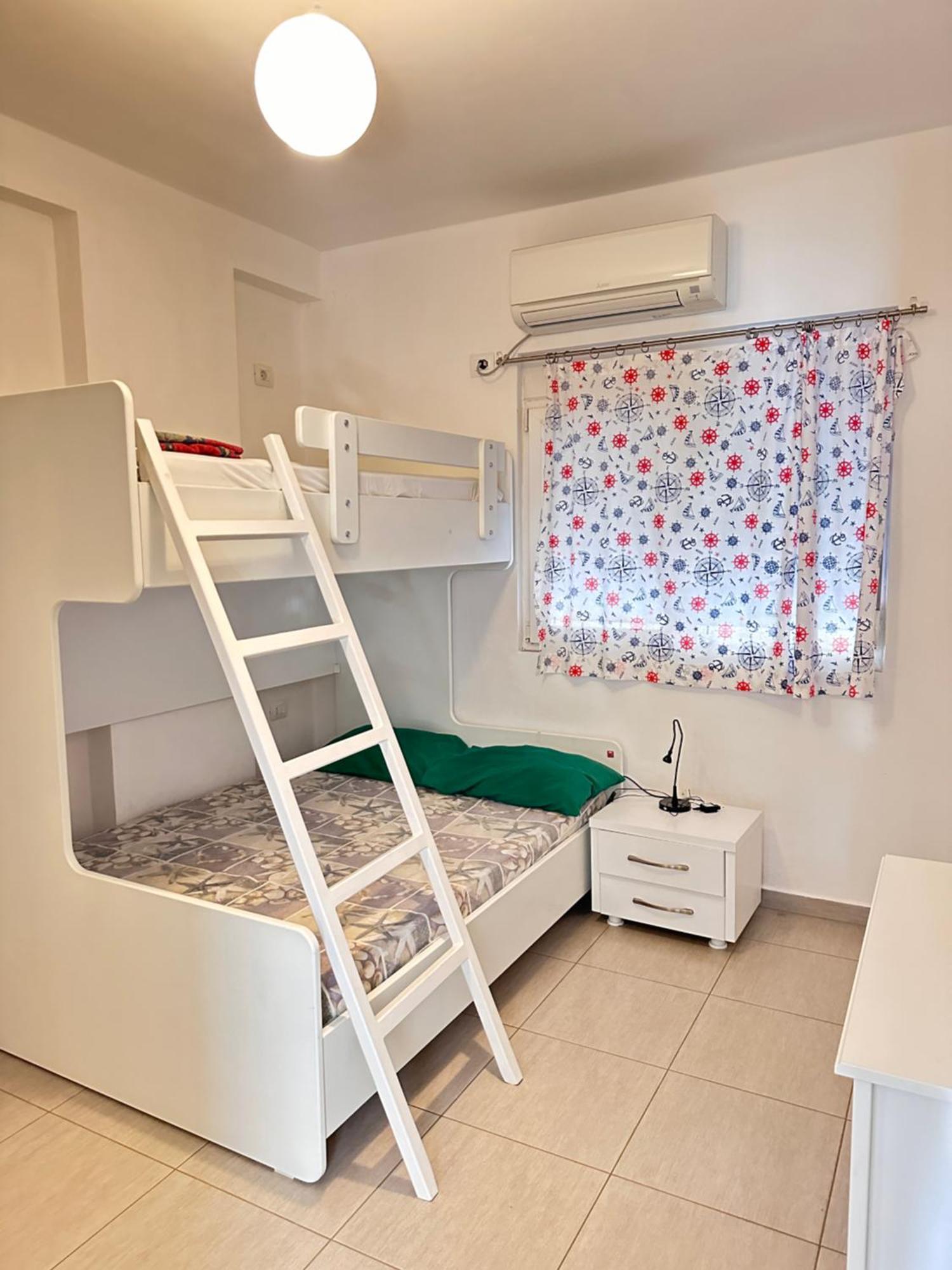 Bay View Apartment Sarandë Buitenkant foto